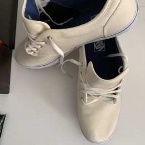 Vans authentic women S 9.5 regular width shoes